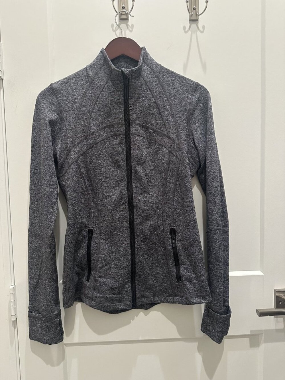lululemon Define Jacket Luon Heathered Black Full Zip Thumbholes Size 8